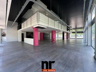 Lloguer Local Comercial  Carretera barcelona. Local en alquiler en zona la farigola