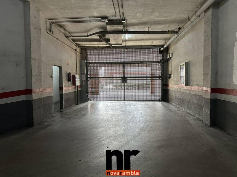 Foto 0c6fb3ba-188a-4261-88c7-5a8551f6fe26. Parking coche garaje en venta en zona balmes en Ajuntament-Maragall Ripollet