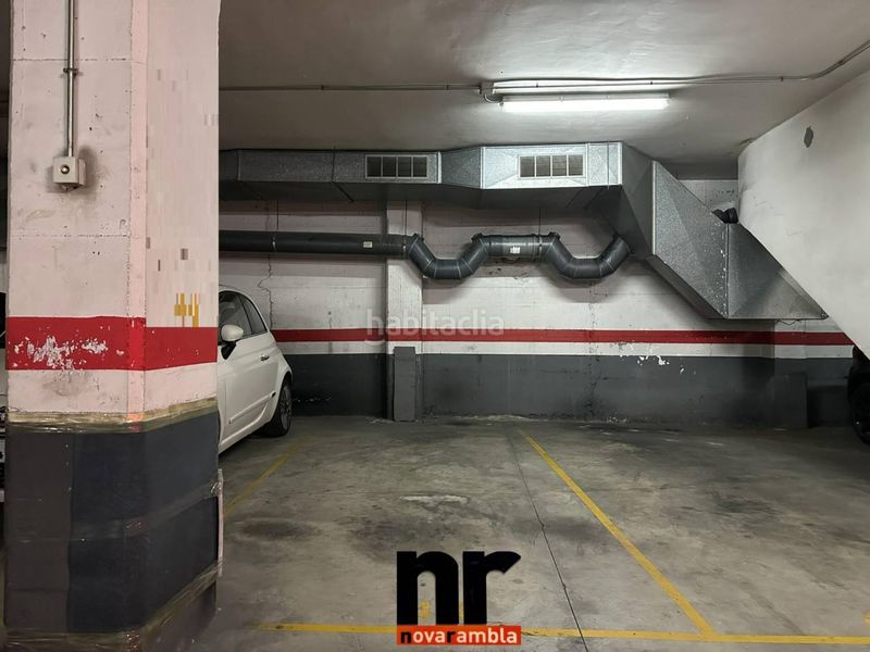 Foto 5f83f64c-1153-4ded-b38f-1471902b5230. Parking coche garaje en venta en zona balmes en Ajuntament-Maragall Ripollet