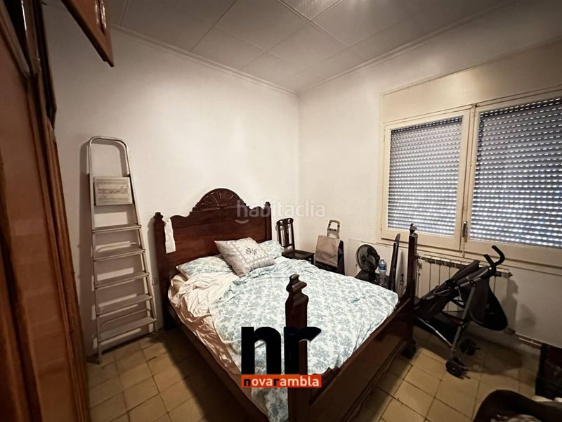 Foto cc3fdb89-c4ed-4383-864b-a18bab878a6e. Casa adossada amb calefacció aparcament a Centre Ripollet