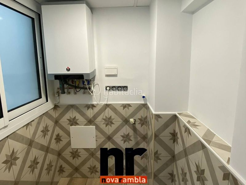 Foto aecb44ad-488c-4a19-88e7-643f4f72d1da. Pis amb calefacció a Centre Ripollet