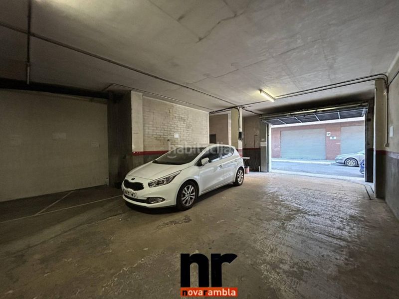 Foto c4d5ca4b-6645-48f0-8210-13d54345567f. Local comercial a Casc Antic Ripollet