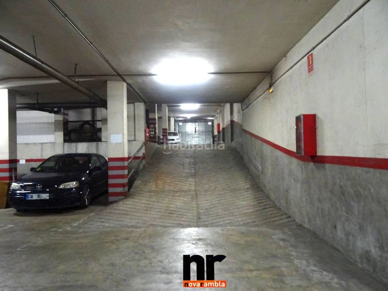 Foto d08b5708-1a80-48d6-b2c7-2bd93832f0ad. Local comercial a Casc Antic Ripollet