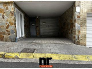 Lloguer Aparcament cotxe  Calle moreres. Alquiler de plaza de parking en can clos, ripollet