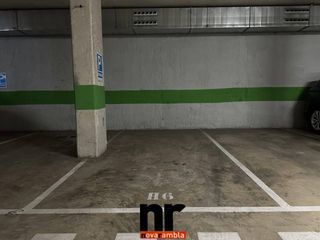 Rent Car parking  Calle can masachs. Parking en alquiler en zona ayuntamiento hotel ibis