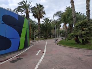 Büro in Plaça Europa - Port Aventura. Local ideal para despacho, consulta, almacenaje, etc.