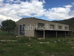 Foto 33672498-43ed-4d0a-a5b4-11c09bd42c1a. Capannone industriale in c-240z 49 in Riba (La)