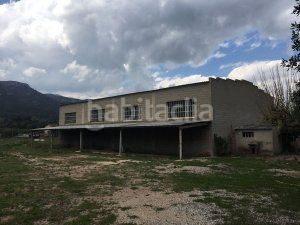 Foto 50d9aa1c-6776-40f8-af83-881b91a32d6b. Capannone industriale in c-240z 49 in Riba (La)