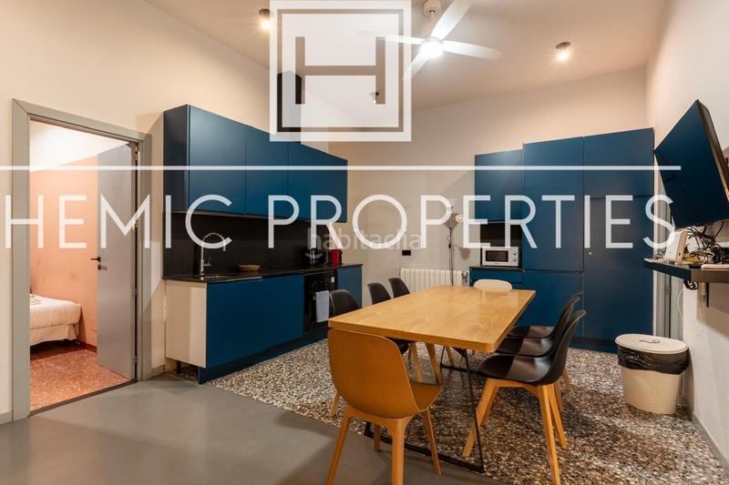 Foto a80298a8-44e2-4edb-90d7-7d79903a3479. Planta baixa a Universidad-Malasaña Madrid