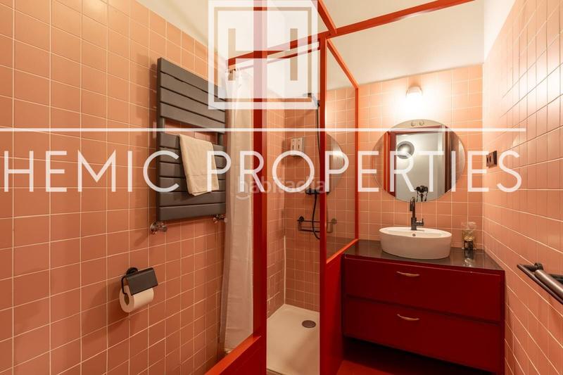 Foto cd0a3b85-ccff-4709-bf5d-ac3e467e3ec4. Planta baixa a Universidad-Malasaña Madrid