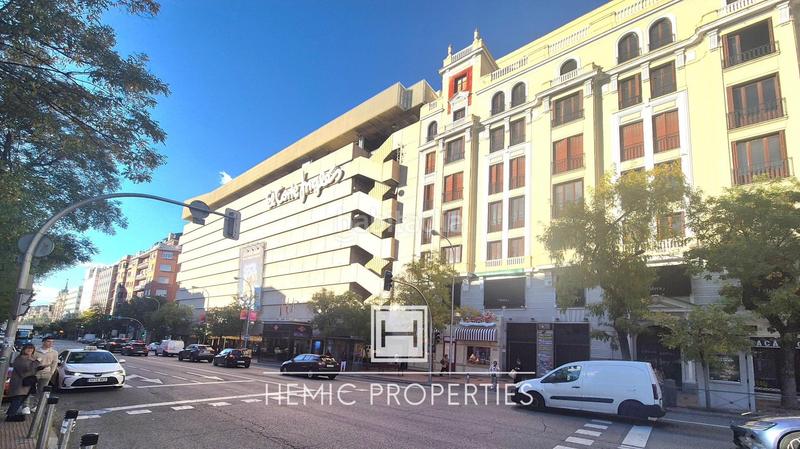 Foto c6faf7b9-6e8b-4439-a717-45cf62c52e15. Pis amb calefacció aparcament a Lista Madrid