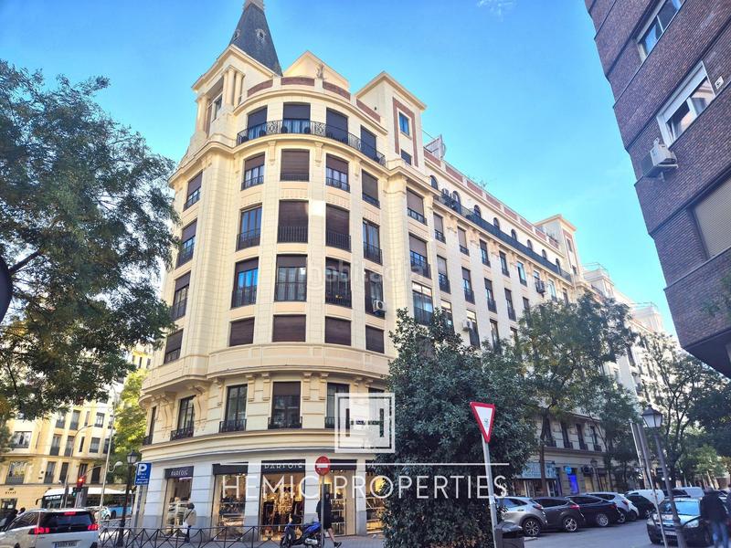 Foto de7d6916-b9d9-45b8-b897-09877ba74181. Pis amb calefacció aparcament a Lista Madrid