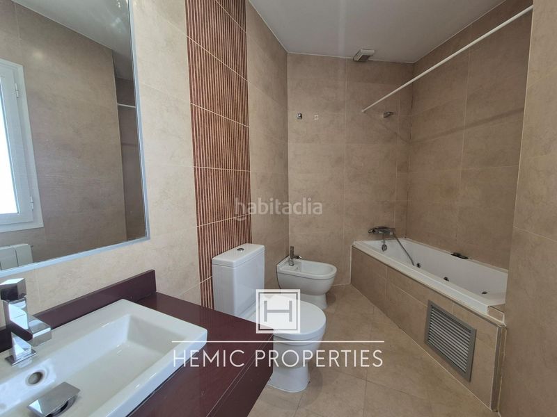 Foto 85685a7a-221d-4009-bcf4-c51ad4eebaf9. Pis amb calefacció a Jerónimos Madrid