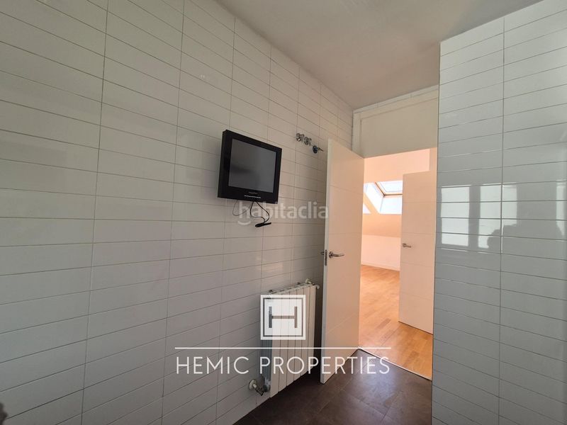 Foto c514393f-21fe-4272-a345-616a07118d6b. Pis amb calefacció a Jerónimos Madrid