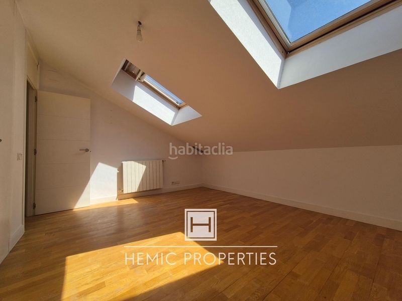 Foto f9ef1b5a-2a3f-4f04-8e5d-a81bafd508c1. Pis amb calefacció a Jerónimos Madrid