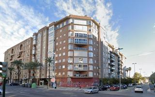 Miete Geschäftsraum in Alameda. Oportunidad única para tu negocio en el corazón de cartagena!