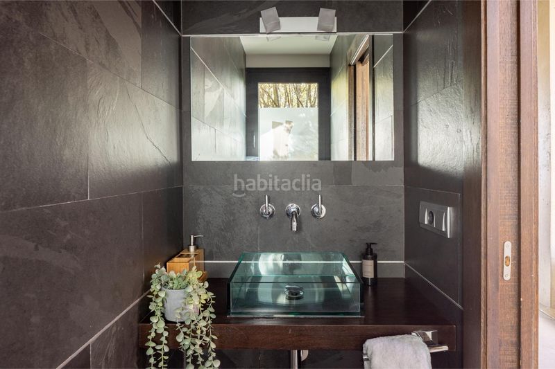 Foto 09602829-f0e7-403a-85fc-28b43dba6f2b. Chalet exclusiva villa de lujo en donostia con licencia turística con piscina, jardín y máximas prestaciones en Donostia - San Sebastián