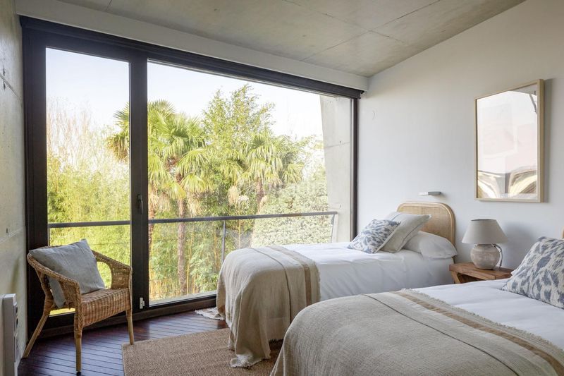 Foto 7e33e89f-0166-450f-b935-c3588f906372. Chalet exclusiva villa de lujo en donostia con licencia turística con piscina, jardín y máximas prestaciones en Donostia - San Sebastián