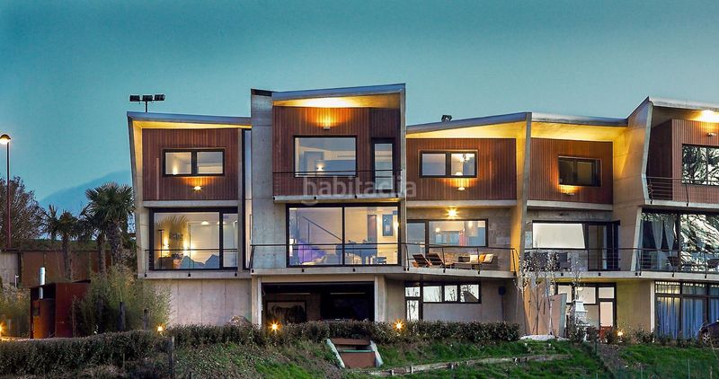 Foto afa653a2-acf4-46b2-8f49-9428a768cb40. Chalet exclusiva villa de lujo en donostia con licencia turística con piscina, jardín y máximas prestaciones en Donostia - San Sebastián