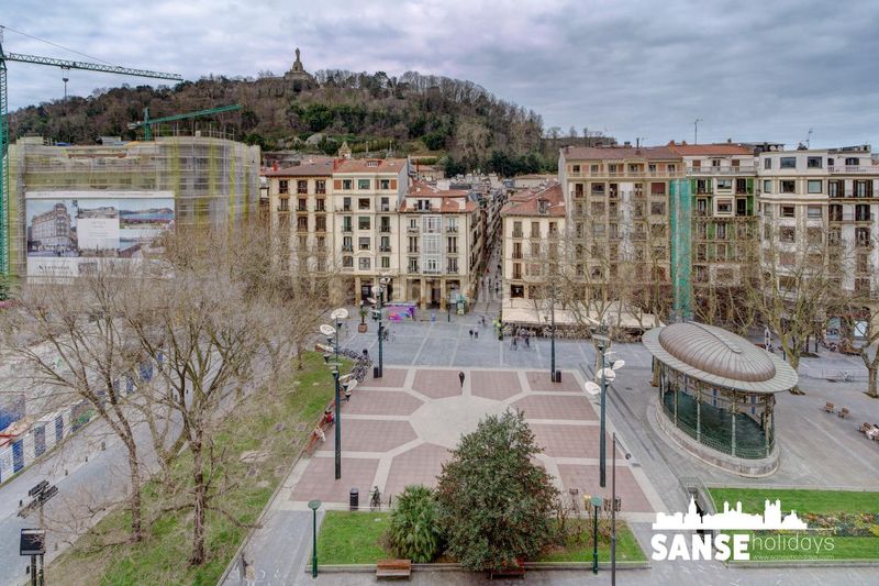 Foto 2a9cbc67-fa55-4d19-affb-e2ead8cb8045. Alquiler piso  en alquiler en calle hernani kalea 1 en Donostia - San Sebastián