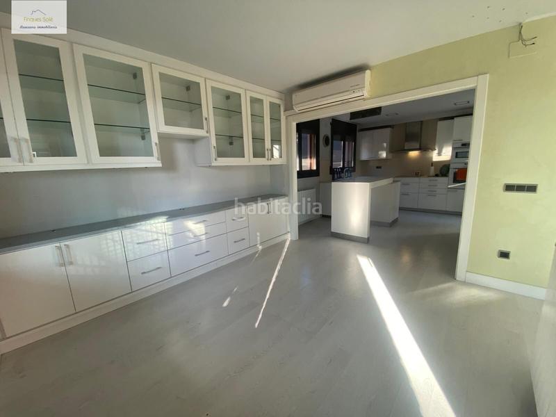 Foto c128e939-4f2e-487f-94a2-73933f2a511c. Casa con parcheggio in Roca del Vallès (La)