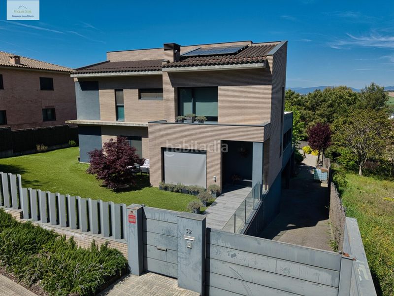 Foto 7a549c1c-9bed-40a7-ba7b-e77c39e2a614. Casa amb calefacció aparcament piscina a Roca del Vallès (La)