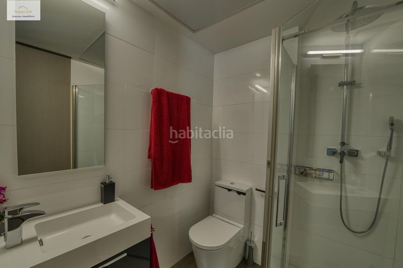 Foto 92bc098e-7241-4b19-96a4-63baa7430767. Casa amb calefacció aparcament piscina a Roca del Vallès (La)