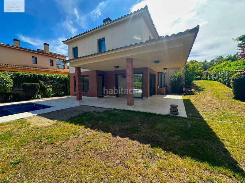 Foto 488f35ba-8512-459b-952e-b9a89055af71. Casa amb calefacció aparcament piscina a Roca del Vallès (La)