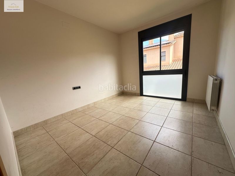 Foto 86d85122-d2bf-48b2-8c17-6f1a790f50e6. Casa amb calefacció aparcament piscina a Roca del Vallès (La)