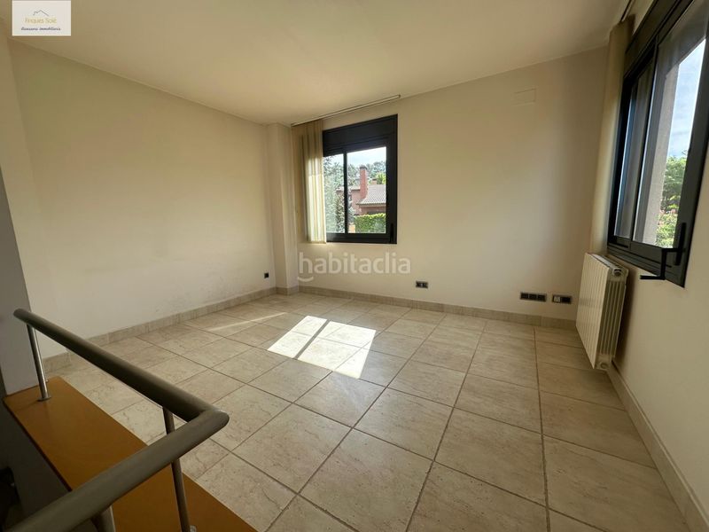Foto de3239ec-c2c0-4c18-ad35-6f5ca24619a7. Casa amb calefacció aparcament piscina a Roca del Vallès (La)