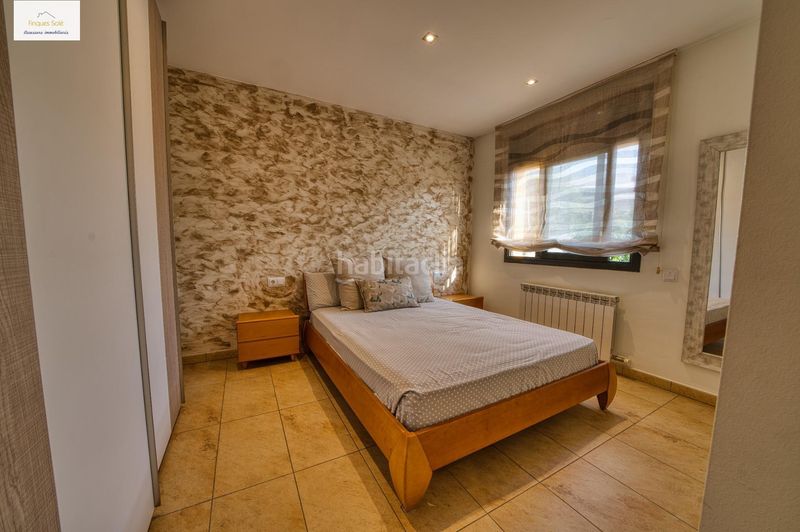 Foto 1084eb83-d6cc-408c-b143-fa0bcfbe7851. Casa amb calefacció aparcament a Roca del Vallès (La)