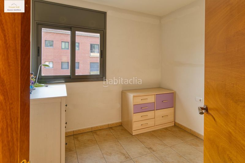 Foto 4f8dd2ba-c13b-4fca-810a-f15f0f8791fa. Casa amb calefacció aparcament a Roca del Vallès (La)