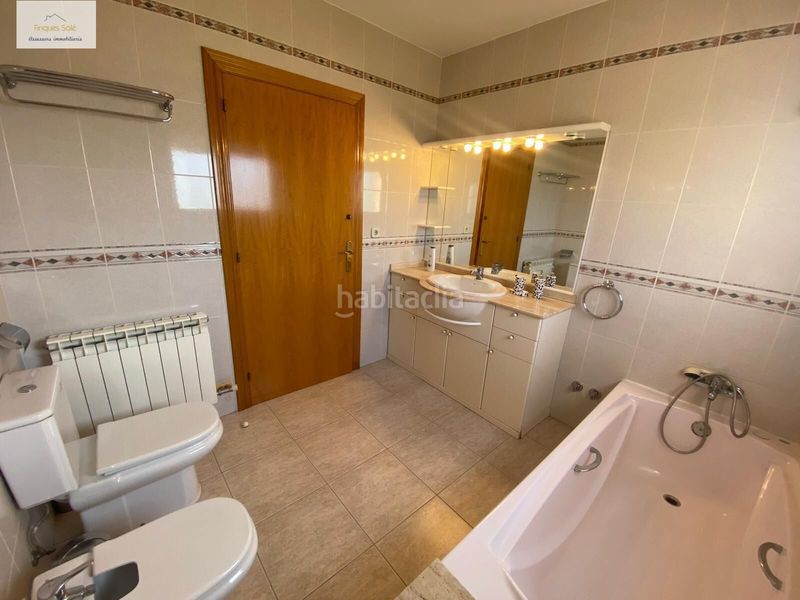 Foto 3bd31c7f-ae4c-4b7f-9052-8420571d8b84. Casa amb calefacció aparcament a Roca del Vallès (La)