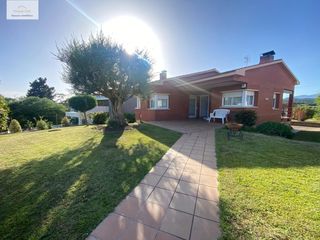House in Roca del Vallès (La). Casa de 4 vents amb jardí a santa agnès de malanyanes