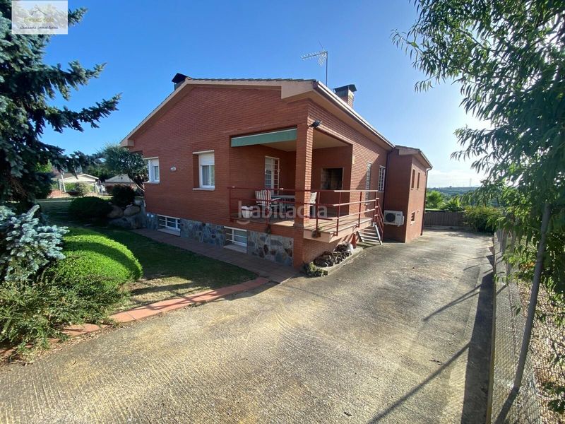 Foto 781715eb-4288-4a7d-9a6e-046f05cb9454. Casa amb calefacció aparcament a Roca del Vallès (La)