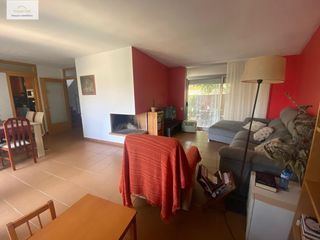 Casa a Roca del Vall�s (La). Meravellosa casa amb jard� al centre de la roca del vall�s