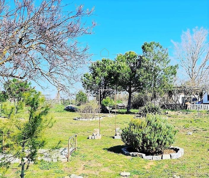 Foto b7d8ff22-b2e1-4dcf-9978-8b952c6ae589. Casa con riscaldamento parcheggio in Villares de la Reina