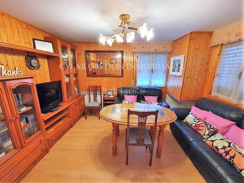 Foto efc1fecd-840a-4110-9ed0-adcb67601a1f. Casa con riscaldamento parcheggio in Villares de la Reina