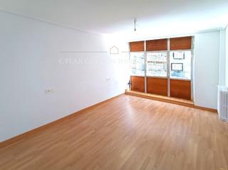 Appartement  Rodriguez fabres. Piso reformado en zona puerta zamora