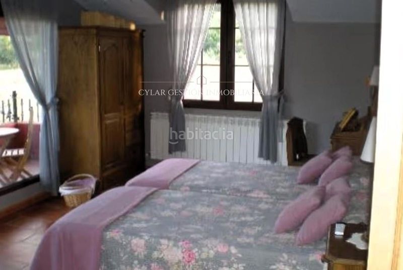 Foto 0275106b-91d2-4d5a-b498-5d111f48fa03. Xalet amb calefacció aparcament piscina a Calzada de Béjar (La)