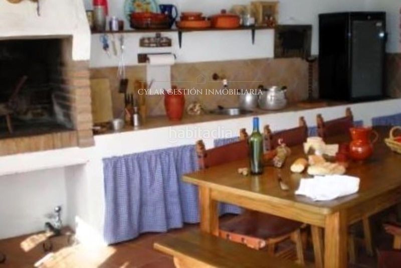 Foto 0d488f5b-cebb-4401-a822-1c6b818aa3c8. Xalet amb calefacció aparcament piscina a Calzada de Béjar (La)