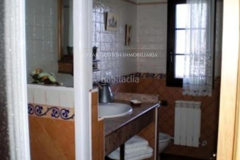 Foto 5bbc14d1-82c9-478c-8d66-c9de3fd91ef7. Xalet amb calefacció aparcament piscina a Calzada de Béjar (La)