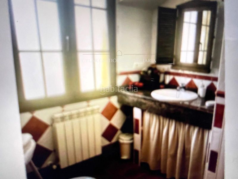 Foto 98cbf42f-2466-4e57-99be-c2b6d61a58e7. Xalet amb calefacció aparcament piscina a Calzada de Béjar (La)