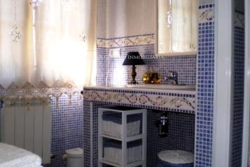 Foto eebbf17f-a662-41b4-b64a-733979923469. Xalet amb calefacció aparcament piscina a Calzada de Béjar (La)