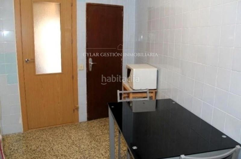 Foto 1a5fa4b4-04f5-41a6-9235-52dc14432090. Lloguer pis amb calefacció a Carmelitas Salamanca