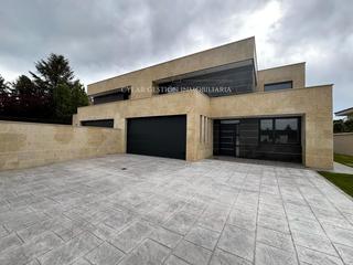 Casa adossada  Girasoles. Chalet a estrenar en valdelagua santa marta de tormes