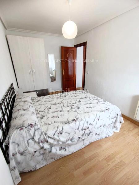 Foto a310d81e-4b1d-47d0-81e8-7933a2c2ac59. Alquiler piso  en alquiler en calle tapiceros en barrio Vidal en Salamanca