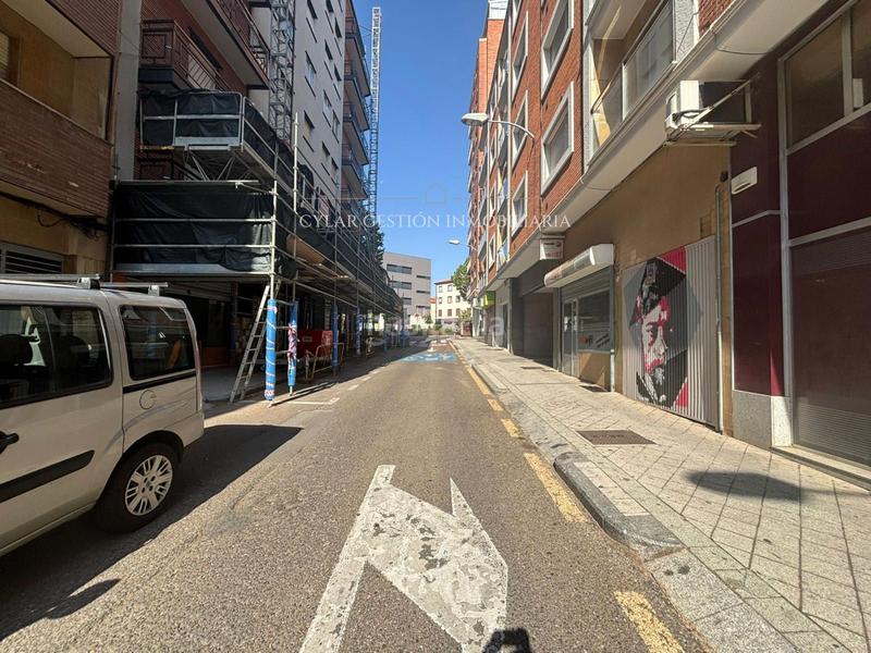 Foto b22dc948-6b3f-4740-80c4-b45e086d5196. Alquiler piso  en alquiler en calle doctor jaime vera en Salamanca