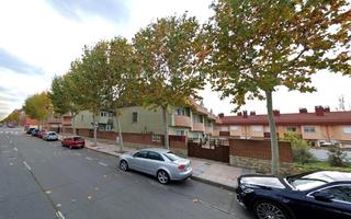 Casa adosada  Cuatro calzadas. Chalet en venta en el zurguén con jardín, garaje doble y piscina