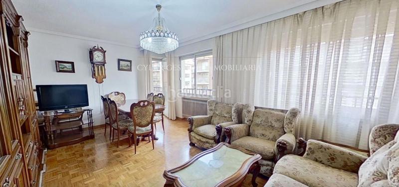 Foto 76b9bcab-e581-4f56-84c9-bc8508e6aea3. Flat with heating in Carmelitas Salamanca